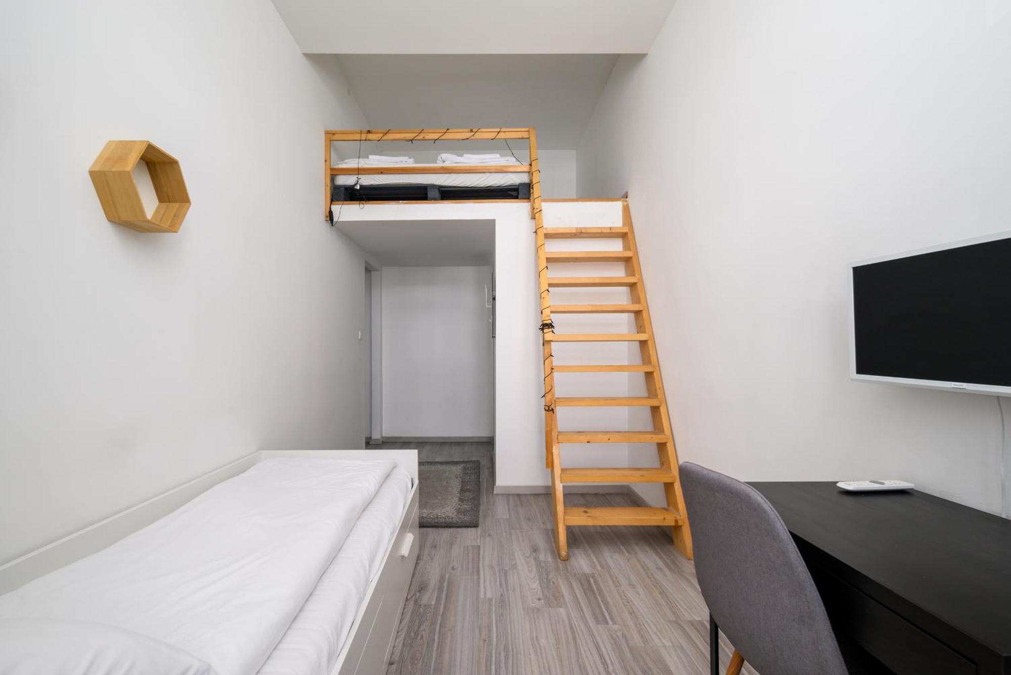 5 Bedrooms Keleti-Home Будапеща Екстериор снимка